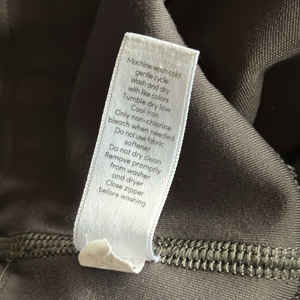 Athleta All In Structure 7/8 Tight Leggings Arbor Olive Green Gray Pocket Small - Picture 11 of 11
